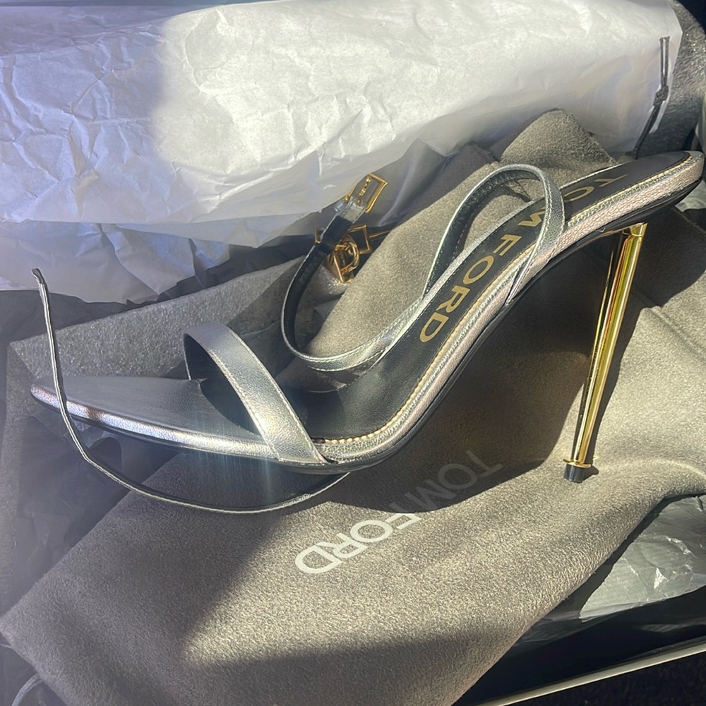Sivler Tom Ford Heels